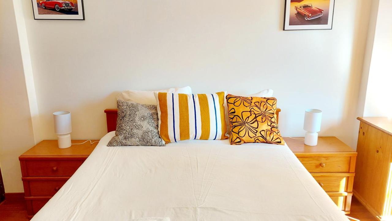 Apartamento Enjoy Lisbon Cascais Sintra 1200 Metres To Metro Blue Line Sintra Rail Line Free Parking Amadora Exterior foto
